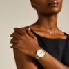 Ceas multifuncțional Jacqueline Sun Moon din oțel inoxidabil auriu Ceas multifuncțional Jacqueline Sun Moon din oțel inoxidabil auriu