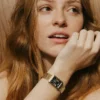 Ceas Raquel cu trei ace și dată, din oțel inoxidabil auriu Ceas Raquel cu trei ace și dată, din oțel inoxidabil auriu