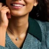 Merrit Colier cu pandantiv din oțel inoxidabil argintiu cu sidef Merrit Colier cu pandantiv din oțel inoxidabil argintiu cu sidef